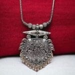 Affordable Traditional Vintage Design Chain Pendant Necklace