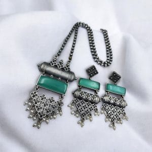Antique Touch Silver Look Necklace Set | Unique Oxidized Monalisa Stone Chain Pendant - Color: "Mint"