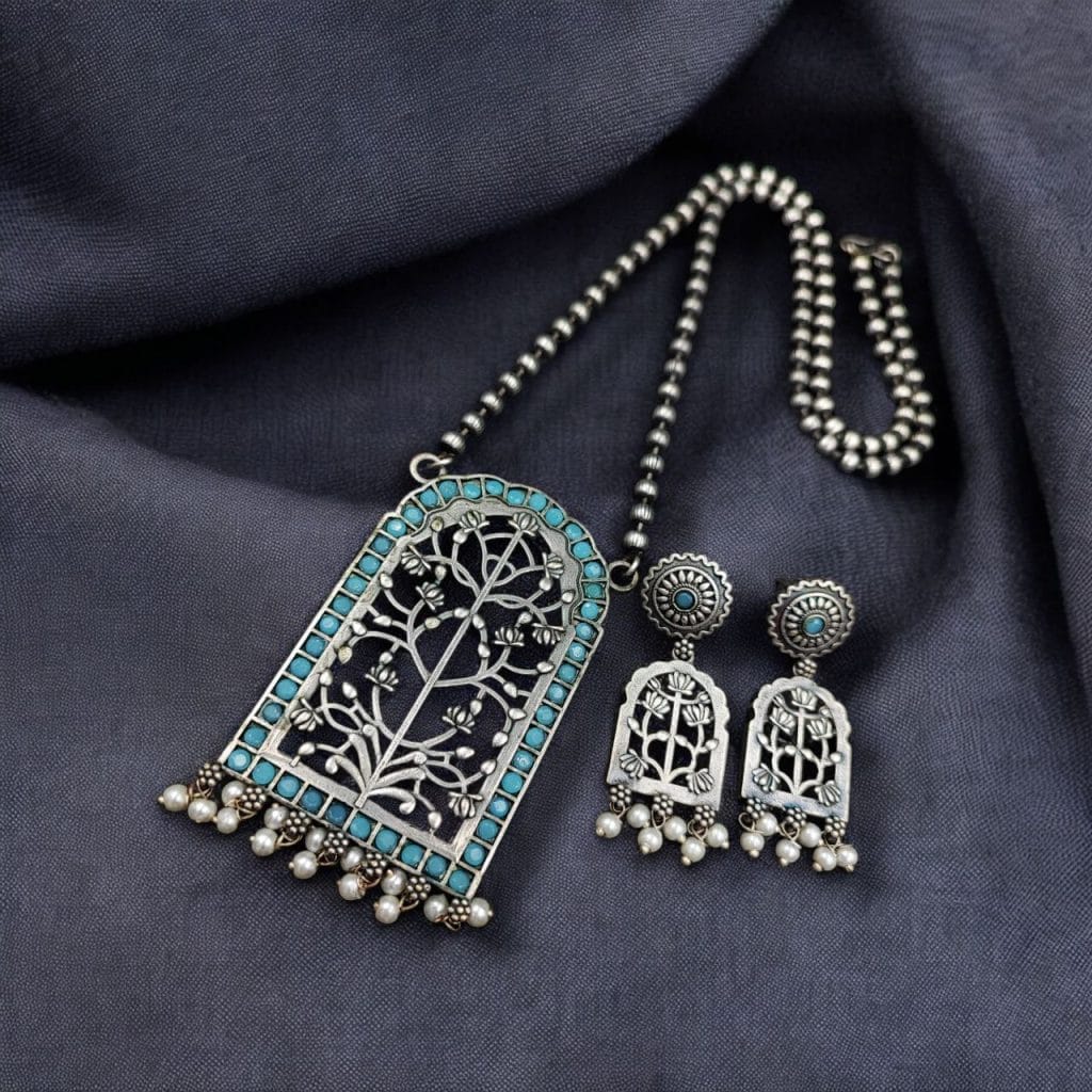 Bulk 406 Antique Floral Art Pendant Set | Silver Replica Necklace With Matching Earrings - "Mint"