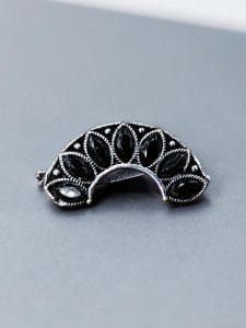 Marathi Nath | Adorable Oxidised Maharashtrian Nosepin Non-Piercing - Color: "Black"