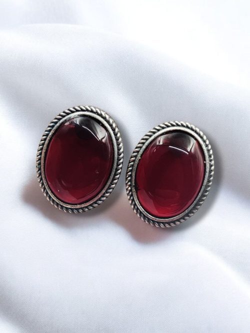Stylish Monalisa Stone Stud Earrings in Antique Silver Perfect for Daily Use