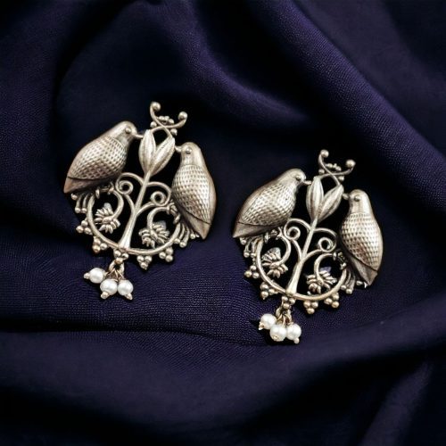 Antique-Style Silver Replica Bird Stud Earrings in Brass – The Best Pick 3 Antique-style silver replica bird stud earrings in brass with intricate vintage design, perfect for traditional and modern outfits