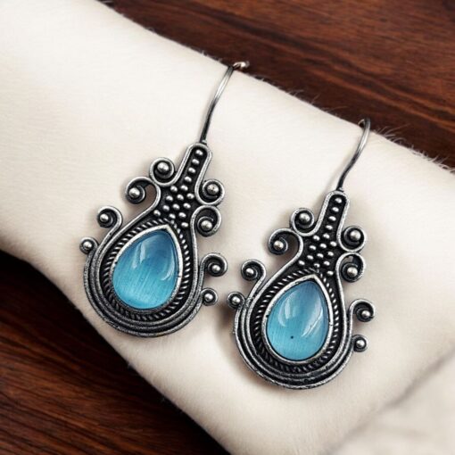Iconic Look Silver Replica Monalisa Stone Hook Earrings For Girls