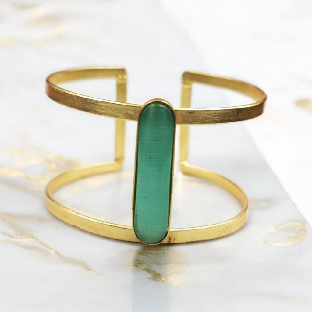 Bulk 614 Gold-Plated Adjustable Bracelet with Monalisa Stone – The Perfect Accessory - "Mint"