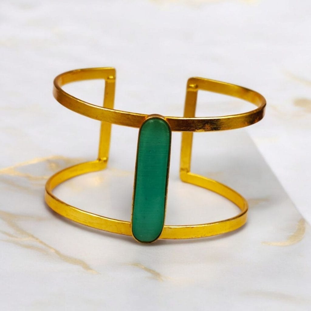 Bulk 626 Gold-Plated Adjustable Bracelet with Monalisa Stone – The Perfect Accessory - "Green"