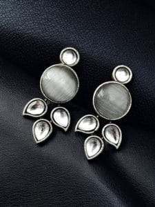 "Monalisa Stone Stud Earrings in Brass – Perfect for Everyday Style - color: "Grey"