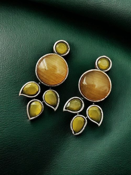 Elegant Monalisa stone stud earrings in brass, perfect for everyday wear and versatile styling.
