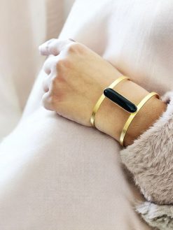 Gold-Plated Adjustable Bracelet with Monalisa Stone for Stylish Elegance