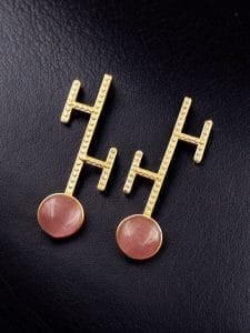 Goldplated Monalisa Stone Stud Earrings – Perfect Contemporary Jewelry - color: "Babypink"