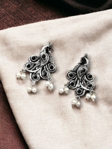 Brass Peacock Stone Stud – Perfect for Every Occasion - color: "Black"
