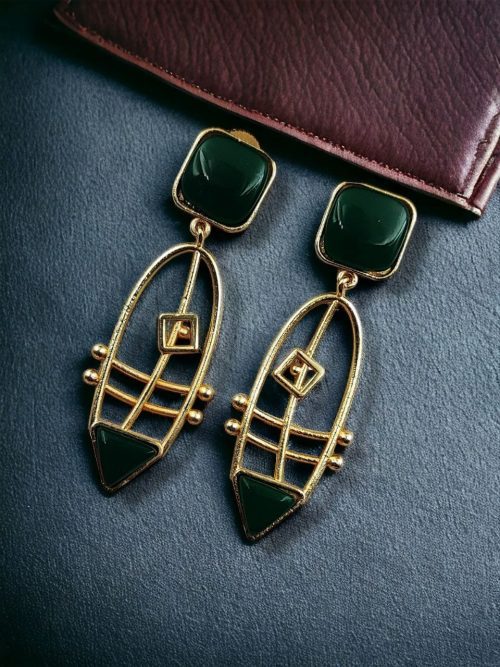 Modern Goldplated Monalisa Stone Earrings – Stylish Western Elegance