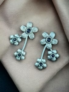 Elegant Flower Stone Stud Earrings for the Perfect Look - color: "Blue"