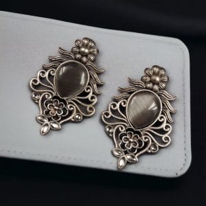 Beautiful Brass Monalisa Stone Stud Earrings – Perfect for Every Occasion - color: "Grey"