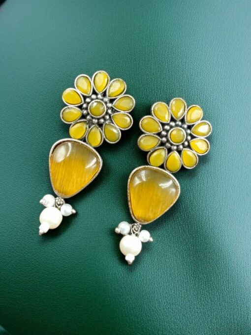 Elegant Silver Look-Alike Stone Stud Earrings with Unique Flower Design for Girls