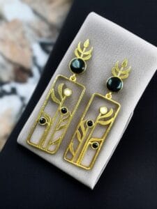Premium Quality Gold Plated Stud Earrings | Aesthetic Leaf Style Stone Detail Jewellery - color: "Black"