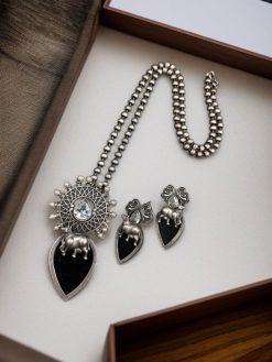 Traditional Silver Replica Nandi Necklace set with Monalisa Stone & Pearl Details.