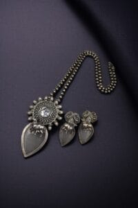 Traditional Silver Replica Nandi Necklace Set With Amazing Monalisa Stone & Pearl Details - color: "Grey"