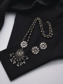 Silver Look Floral Pendant Necklace with Long Chain – Elegant Festival Wear Jewelry.