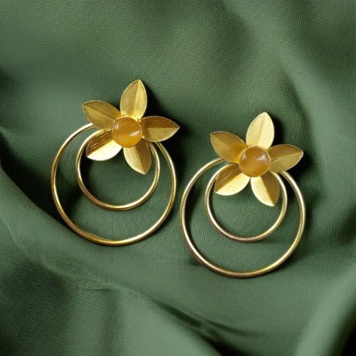 Elegant gold-plated half-circle flower earrings with floral and leaf design, adorned with sparkling stones for a stylish and contemporary look.