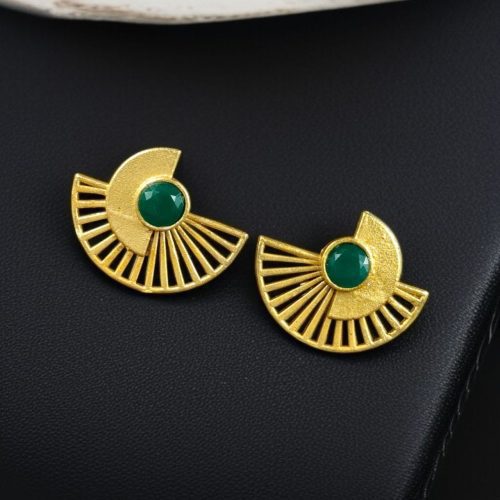 Modern gold-plated half-circle stone earrings with sparkling stones, featuring a stylish and contemporary design for an elegant look.