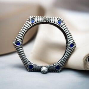 Perfectly Crafted Brass Stone Kada Bracelet – Best Elegant and Openable Design - Color: "Blue"