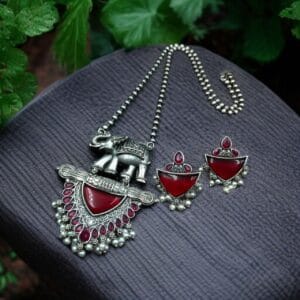 Traditional Oxidised Elephant Necklace Set with Best Monalisa Stone & Pearl Beads - color: "Red"