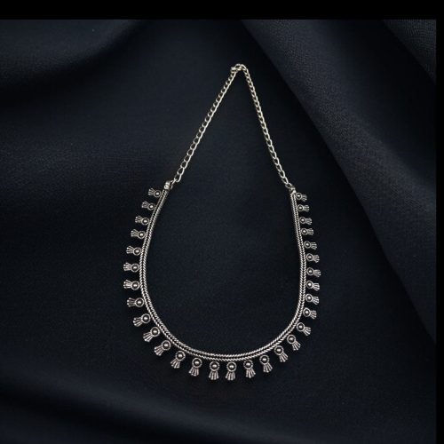 Silver Plated Choker Necklace – Elegant Jewelry for Casual & Ethnic Wear.