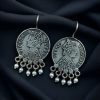 Oxidized Silver Victoria Coin Earrings with Pearl Drop and Hook Closure – Vintage-Inspired Jewelry for Women