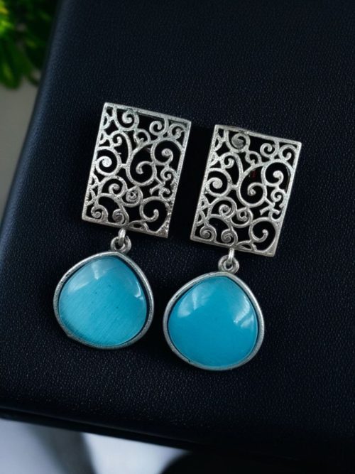 Handcrafted Floral Art Earrings with Monalisa Stone – Oxidized Silver Dangler Jewelry for Women.