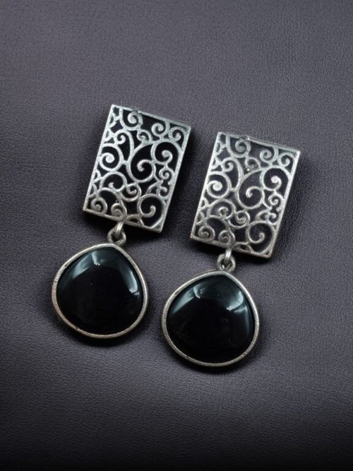 Handcrafted Floral Art Earrings with Monalisa Stone – Oxidized Silver Dangler Jewelry for Women.