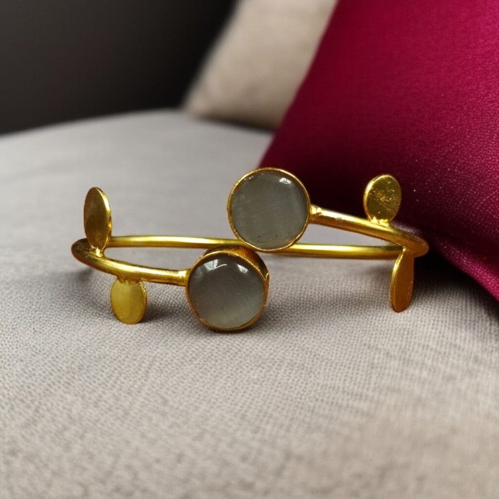 Bulk 750 Contemporary Style Gold Plated Bangle Monalisa Stone – Perfect for Office & Casual Outfits - "Grey"