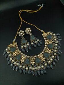 Gold Plated Bridal Necklace Set with Beautiful Stones and Pearl Accents - color: "Grey"