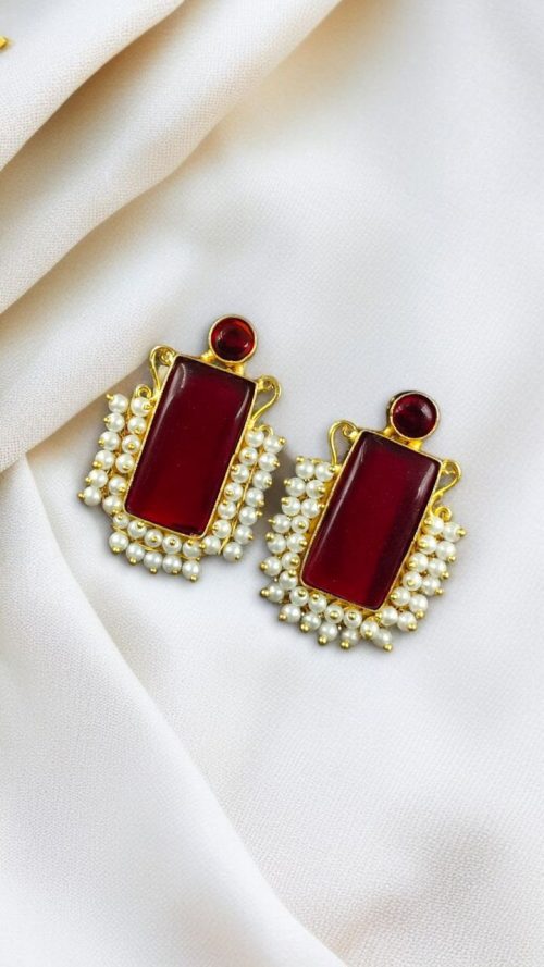 Gold plated geometric stud earrings with Monalisa stone and pearl detailing