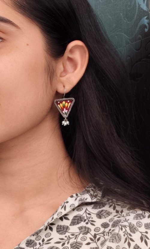 Hand-painted triangle stud earrings with pearls