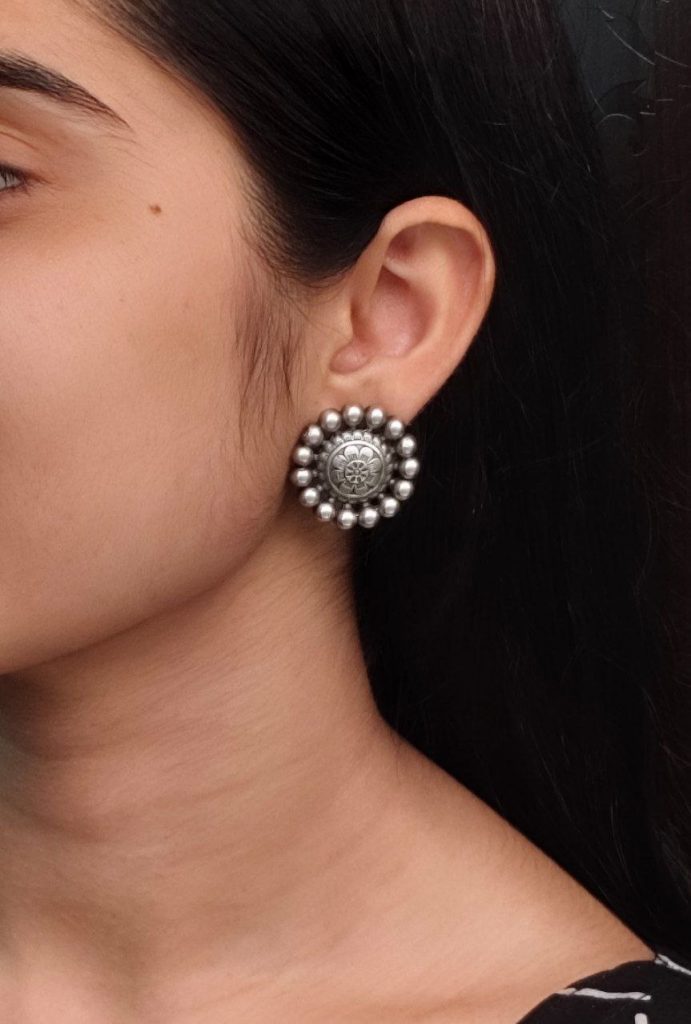 Elegant Silver Plated Best Flower Stud Earrings – Ethnic Look for Daily Wear
