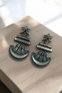 Best Traditional Moon Dangler Earrings | Oxidised Stone Lightweight Jewelry - color: "Red"