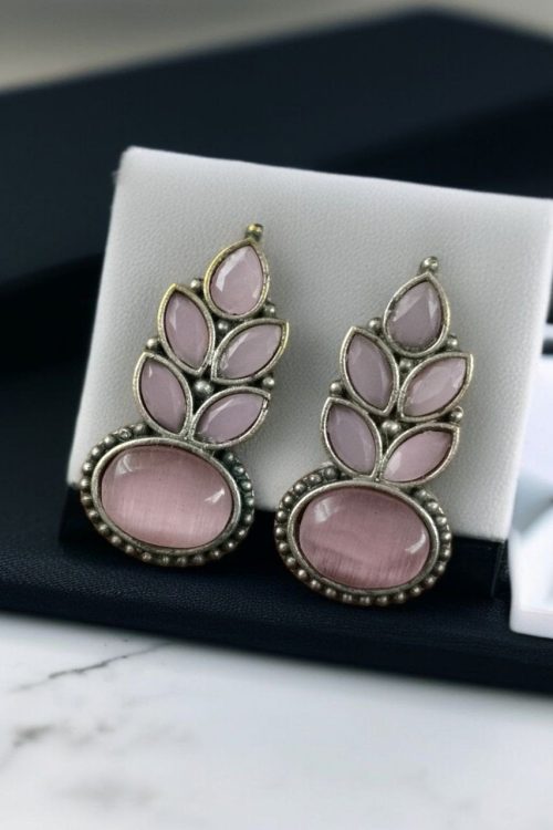 Oxidised stud earrings with Monalisa stone