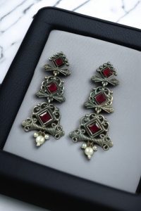 Floral Design 3 Layer Earrings with Pearls & Stones – Stylish Dangler Best Jewelry for Women - color: "Red"