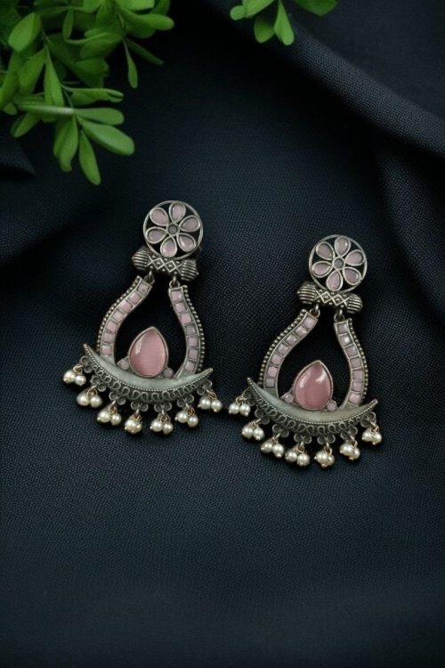 Handcrafted oxidized silver replica long earrings with Monalisa stone and pearl.