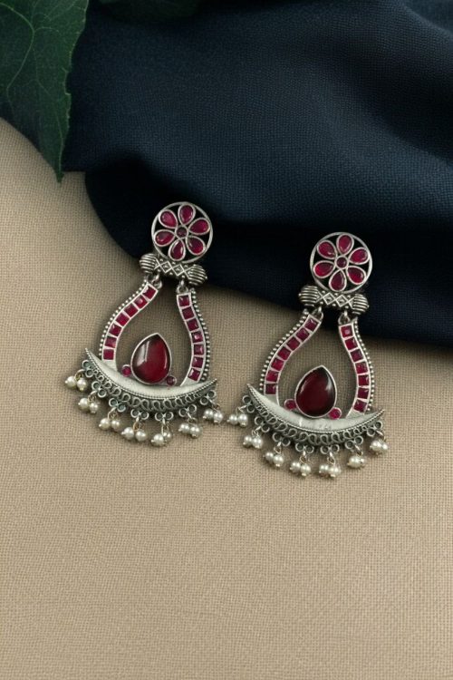 Handcrafted oxidized silver replica long earrings with Monalisa stone and pearl.