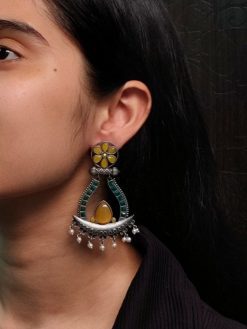 Handcrafted oxidized silver replica long earrings with Monalisa stone and pearl.