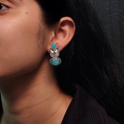 Oxidised stud earrings with Monalisa stone