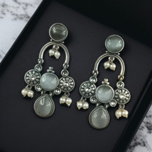 Monalisa stone dangler earrings with pearl in silver plated finish