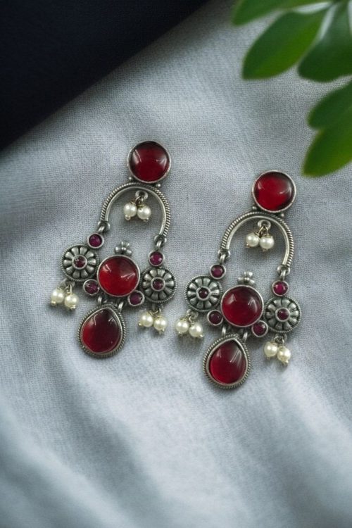 Monalisa stone dangler earrings with pearl in silver plated finish