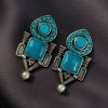 Western look earrings with pearl and Monalisa stone