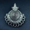 Handmade floral art pendant using raw materials