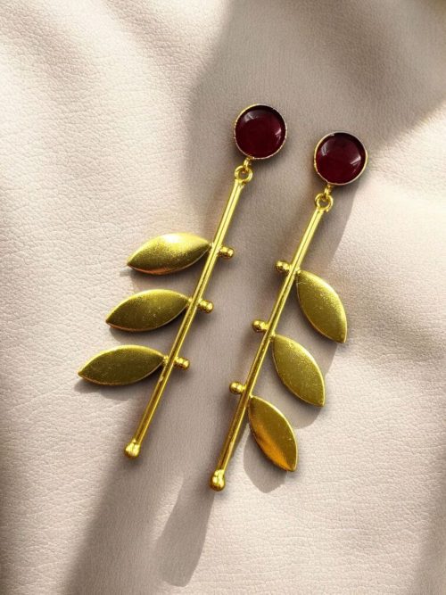 Gold plated leaf earrings with Monalisa stone in western style