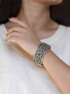 Oxidized flower design bangle for women