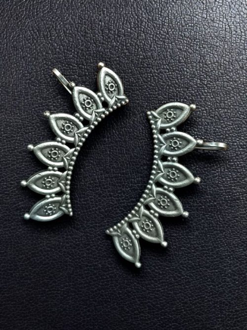 Silver plated ethnic earcuff with unique design for daily wear jewelry.