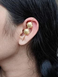 Gold plated flower design earcuff lightweight ethnic daily wear jewelry.